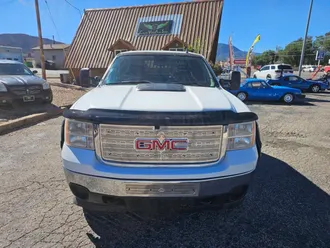 2014 GMC Sierra 2500HD photo 2
