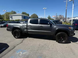 2019 Toyota Tacoma 4WD photo 5