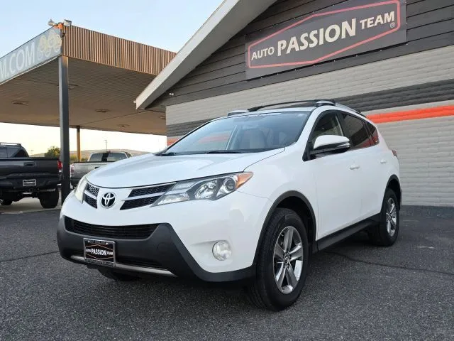 2015 Toyota RAV4 XLE Sport Utility 4D