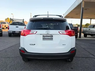 2015 Toyota RAV4 photo 4
