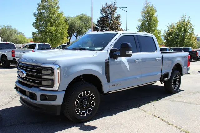 2025 FORD F-350 SUPER DUTY PLATNIUM