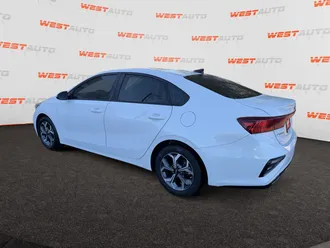 2021 Kia Forte photo 3