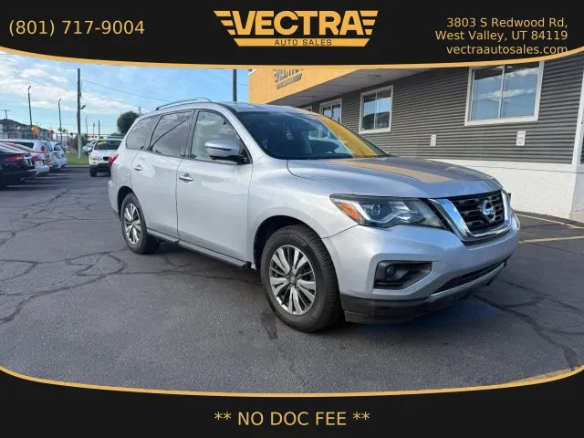 2018 Nissan Pathfinder SL Sport Utility 4D