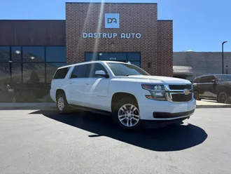 2016 Chevrolet Suburban photo 3