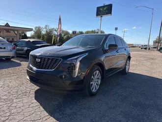 2019 Cadillac XT4 photo 2