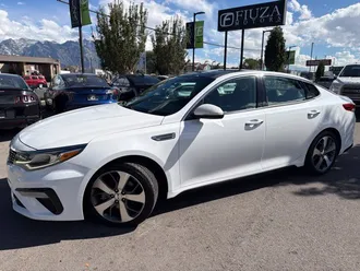 2019 Kia Optima photo 2