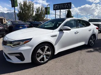 2019 Kia Optima photo 4