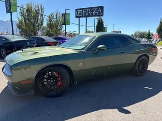2022 Dodge Challenger photo 2