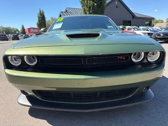 2022 Dodge Challenger photo 6