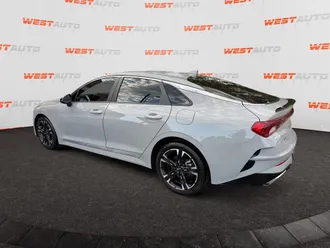 2023 Kia K5 photo 3