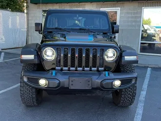 2023 Jeep Wrangler Rubicon 4xe photo 2