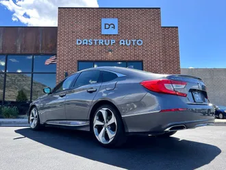 2019 Honda Accord photo 4