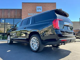 2021 GMC Yukon XL photo 4