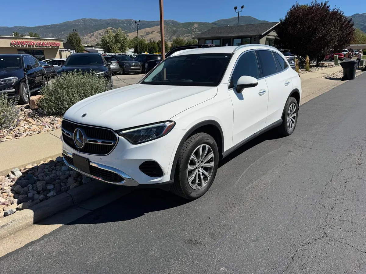 2023 Mercedes-Benz GLC GLC 300 4MATIC SUV