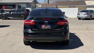 2017 Ford Focus photo 6
