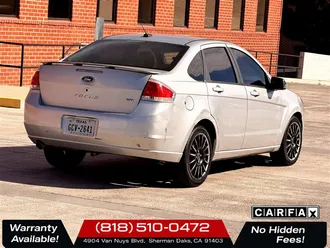 2009 Ford Focus SES photo 7