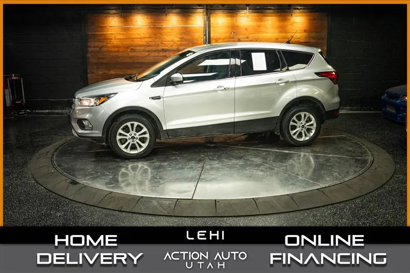 2019 FORD ESCAPE SE