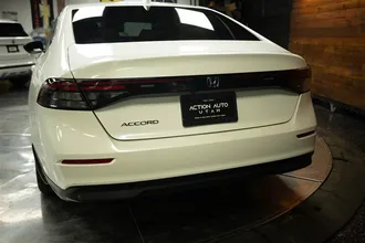 2023 HONDA ACCORD photo 6