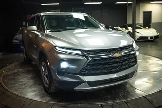 2025 CHEVROLET BLAZER photo 5
