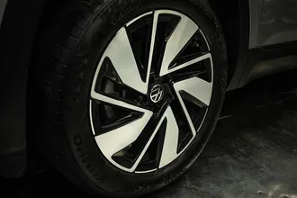 2025 VOLKSWAGEN ATLAS photo 3