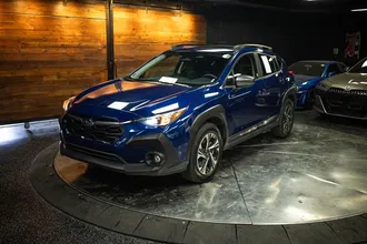 2025 SUBARU CROSSTREK photo 2