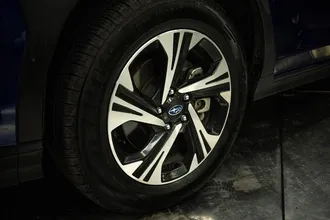 2025 SUBARU CROSSTREK photo 3