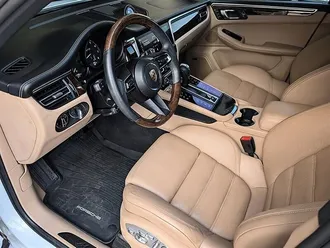 2024 Porsche Macan GTS photo 2