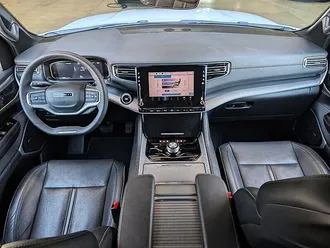 2025 Jeep Wagoneer Series II photo 3