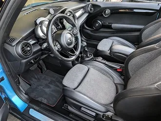 2016 MINI Cooper S Convertible photo 2