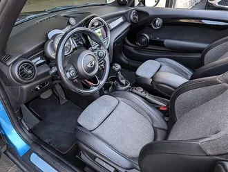 2016 MINI Cooper S Convertible photo 2