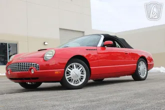 2002 Ford Thunderbird photo 3