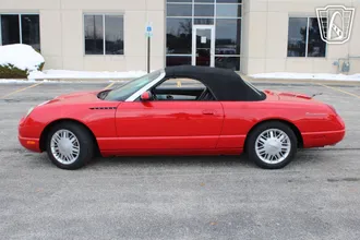 2002 Ford Thunderbird photo 4