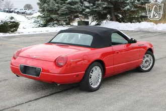 2002 Ford Thunderbird photo 4
