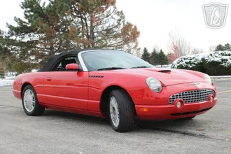 2002 Ford Thunderbird photo 3
