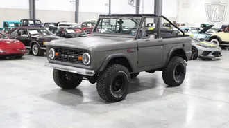 1976 Ford Bronco photo 2