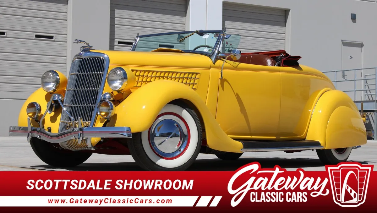 1935 Ford Deluxe