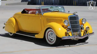 1935 Ford Deluxe photo 3