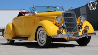 1935 Ford Deluxe photo 4