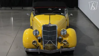 1935 Ford Deluxe photo 6