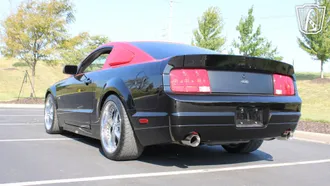 2006 Ford Mustang GT photo 2