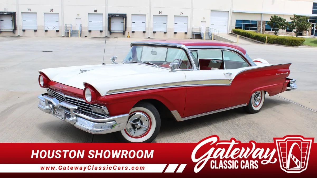 1957 Ford Fairlane