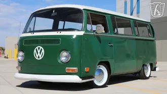 1970 Volkswagen Transporter Deluxe photo 2