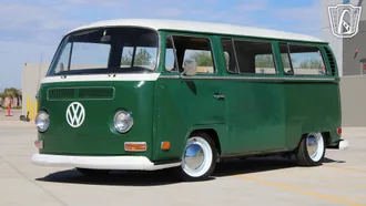 1970 Volkswagen Transporter Deluxe photo 3