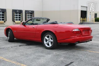 2000 Jaguar XK8 photo 2