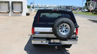 1993 Ford Bronco photo 6