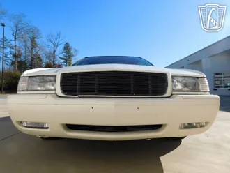 2002 Cadillac Eldorado photo 3