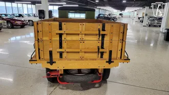 1931 International Harvester truck photo 3