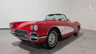 1961 Chevrolet Corvette photo 3