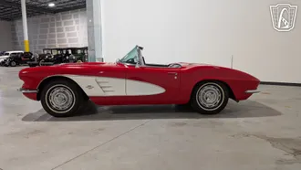 1961 Chevrolet Corvette photo 6
