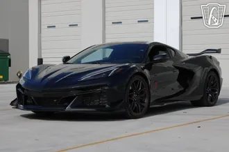 2023 Chevrolet Corvette photo 2